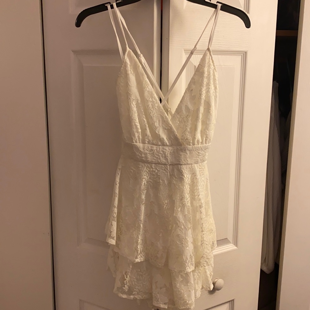 White lace romper NWT